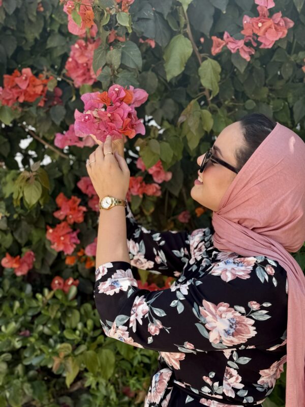 ⁦فستان الزهور⁩ - الصورة ⁦5⁩